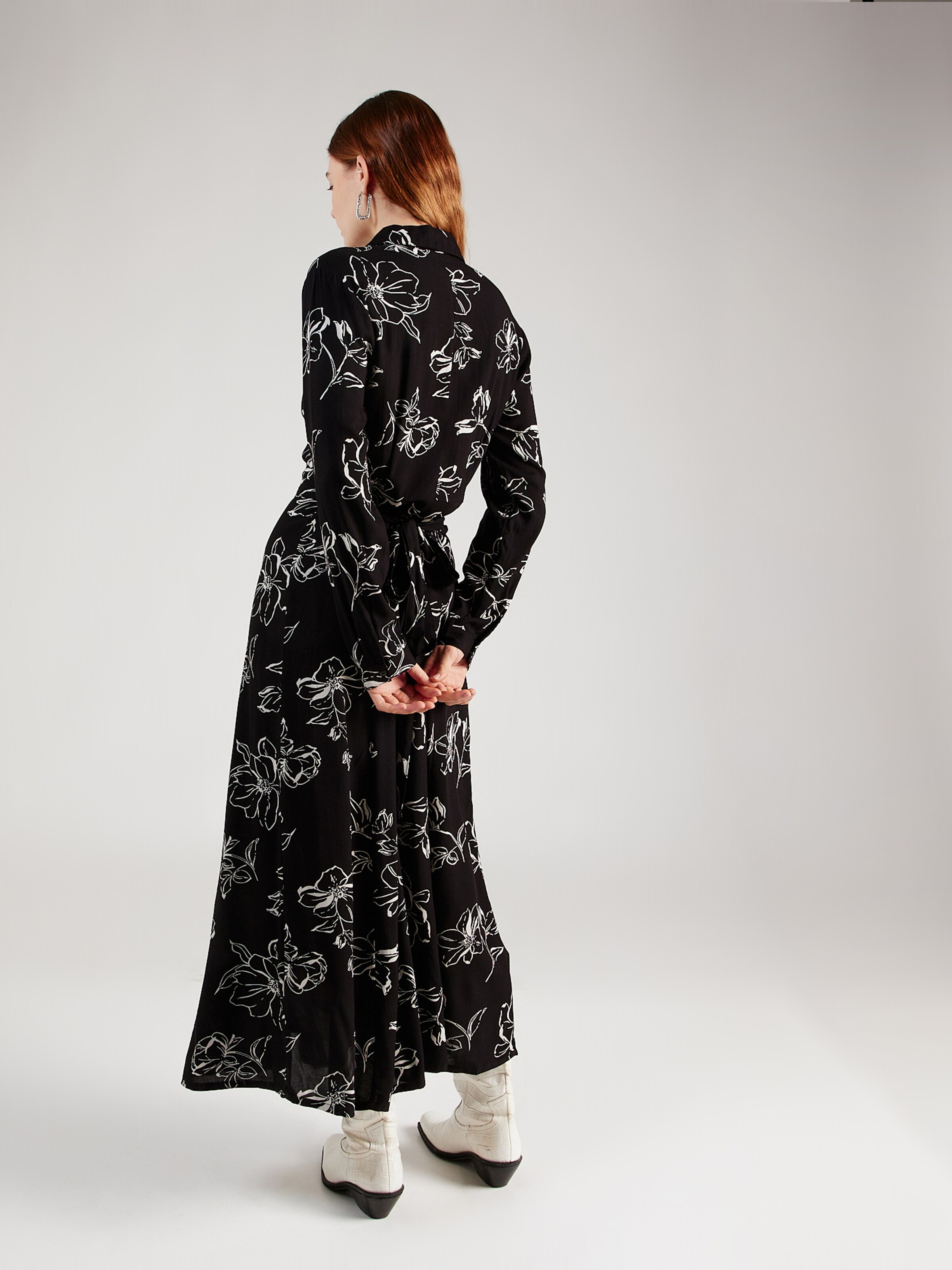 ABOUT YOU Rochie 'Aurelia' pe Negru | ABOUT YOU