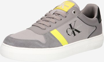 Calvin Klein Jeans Sneaker in Grau: predná strana