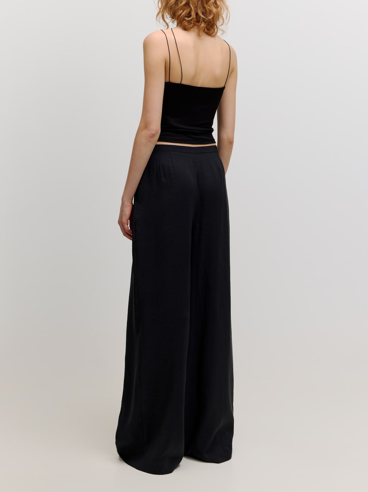 EDITED Produkte Top 'Lewe' schwarz