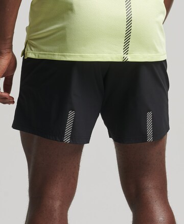 Superdry Regular Sportshorts 'Run Premium' in Schwarz