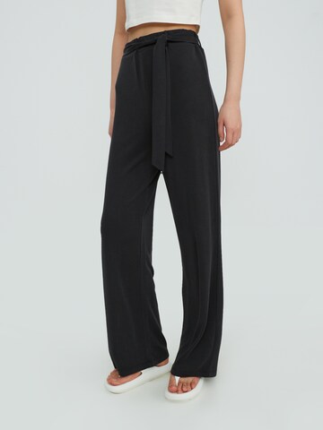 Alle Schwarze stoffhose damen auf einen Blick