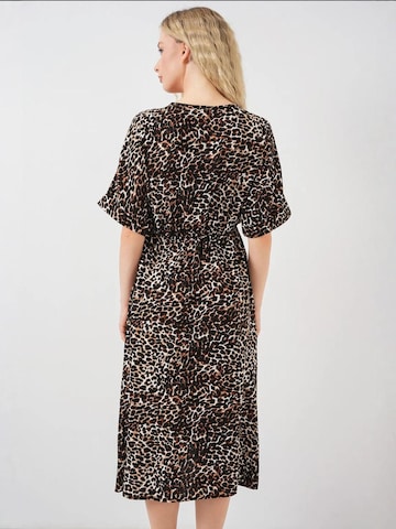 Bigdart Jurk in Bruin