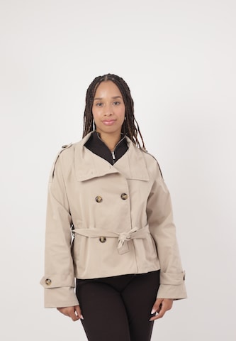Elara Between-Season Jacket in Beige: front