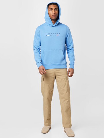 TOMMY HILFIGER Sweatshirt in Blau