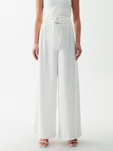 Willa Wide leg Broek 'DIDDY PANTS' in Wit: voorkant