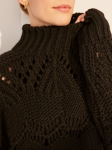 Guido Maria Kretschmer Women Sweater 'Silva' in Black