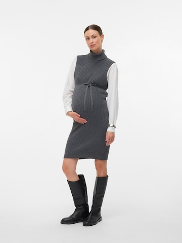 Robes en maille 'RITA ' MAMALICIOUS en gris