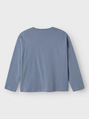 Tricou 'NKMVICTOR' de la NAME IT pe albastru