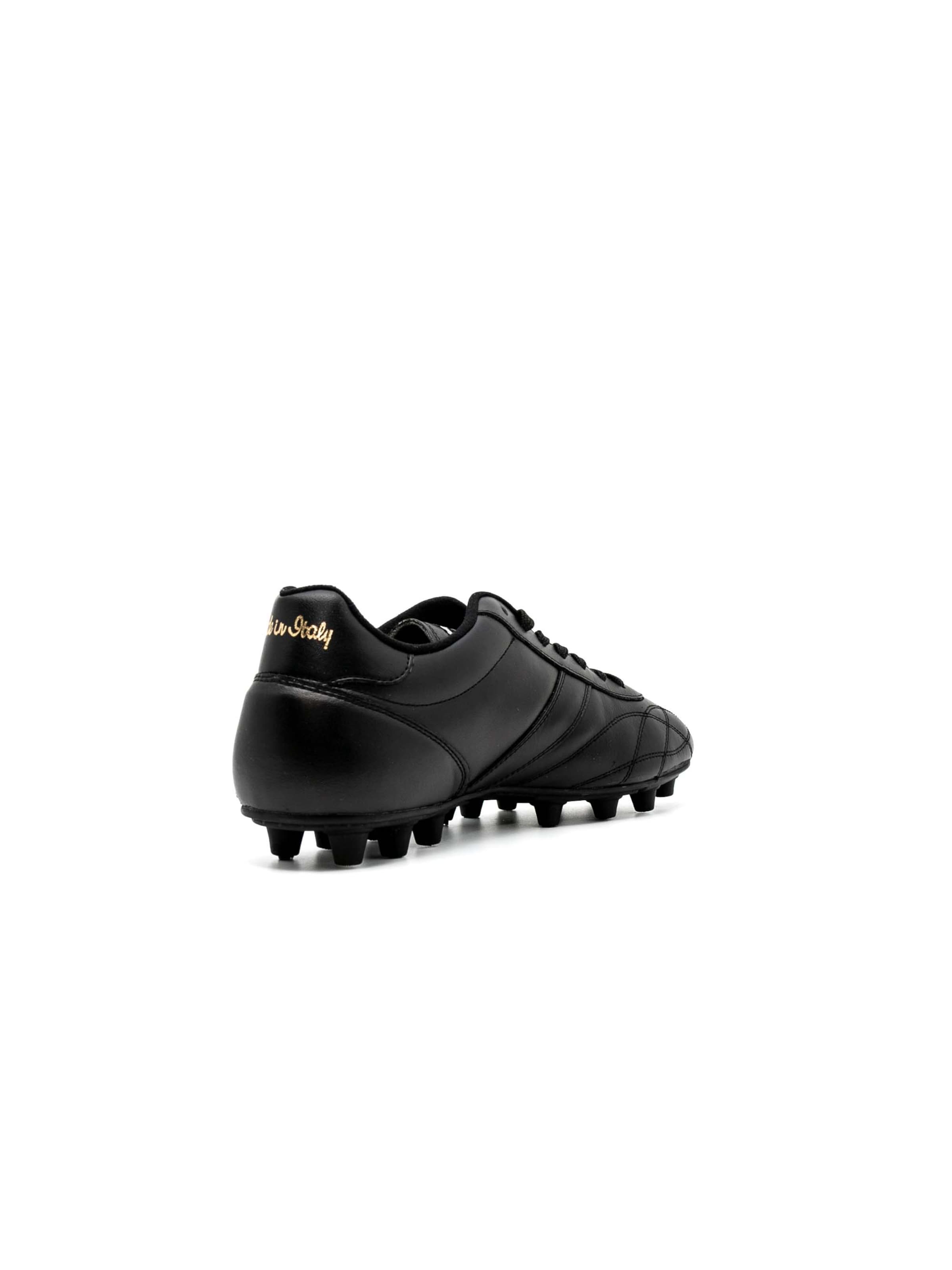 RYAL Soccer Cleats in Black