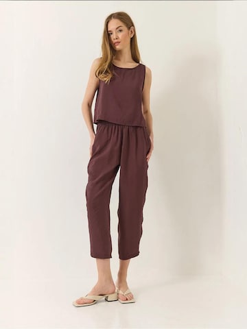 Completo pantalone di Bianco Lucci in lilla