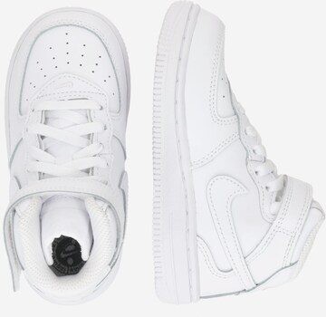 Nike Sportswear Сникърси 'Force 1' в бяло