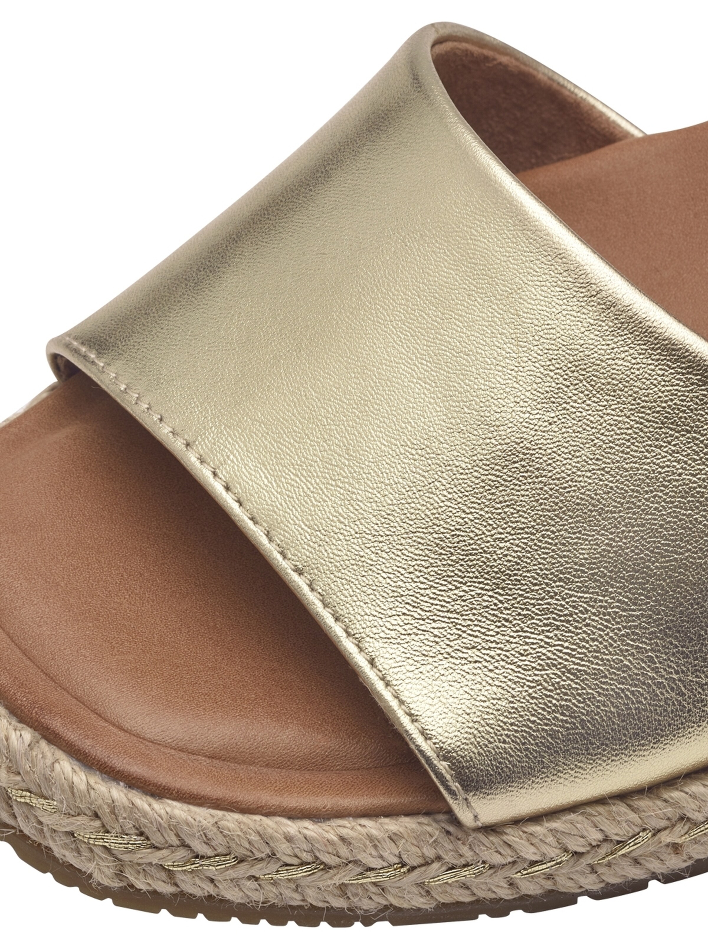 Tamaris Sandals in Gold