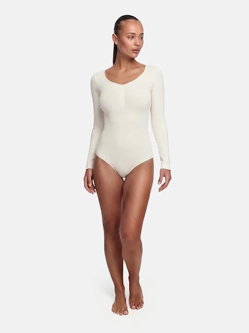 Body modelant 'Bodysuit Sculpting Shapewear Longsleeve mit String' cfab (formerly creamy fabrics) en beige