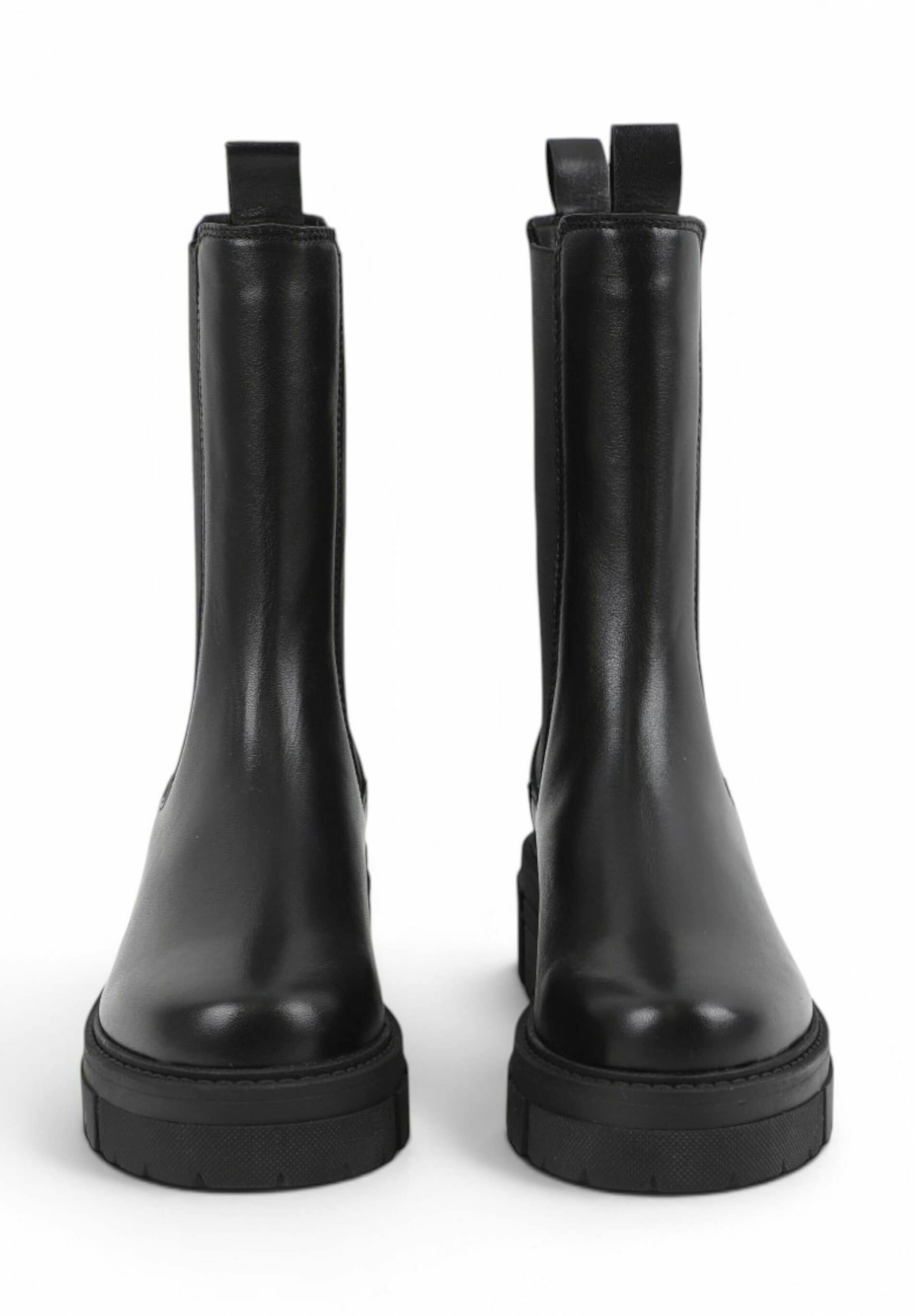 Boots chelsea 'CHER' di Apple of Eden in nero