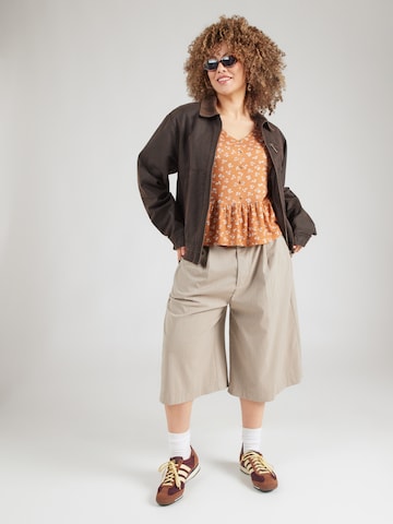 ABOUT YOU Curvy - Camiseta 'Glenn' en naranja