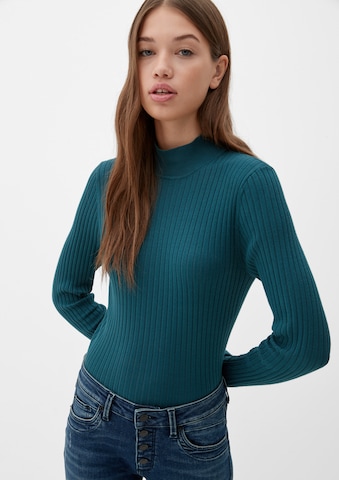 Pull-over QS en bleu : devant