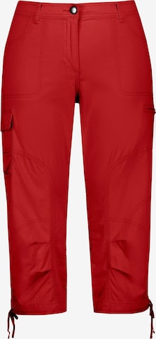 Ulla Popken Cargo Pants in Red: front