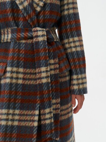 TATUUM Between-seasons coat 'Mati' in Blue
