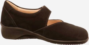 Finn Comfort Ballet Flats in Brown