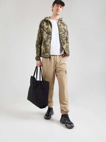 zaļš Nike Sportswear Sportiska jaka 'TECH FLC'