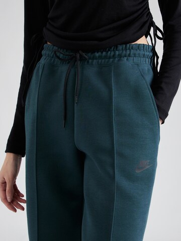 Nike Sportswear Дънки Tapered Leg Панталон в зелено