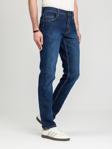 regular Jeans 'Mustang Style Washington Straight Denim Blue 1018017 5000 882' di MUSTANG in blu