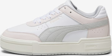 Baskets basses PUMA en blanc : devant