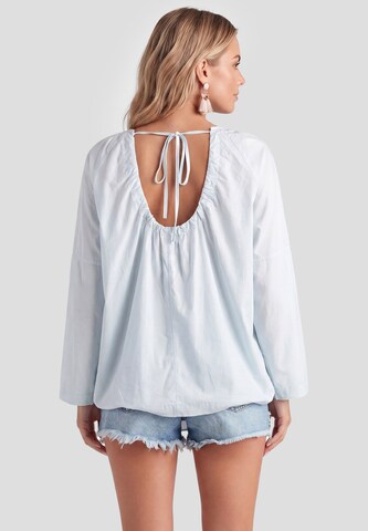 IZIA - Blusa en verde
