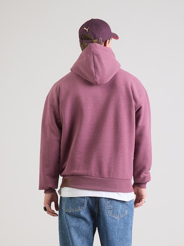 naketano Collegepaita värissä punainen