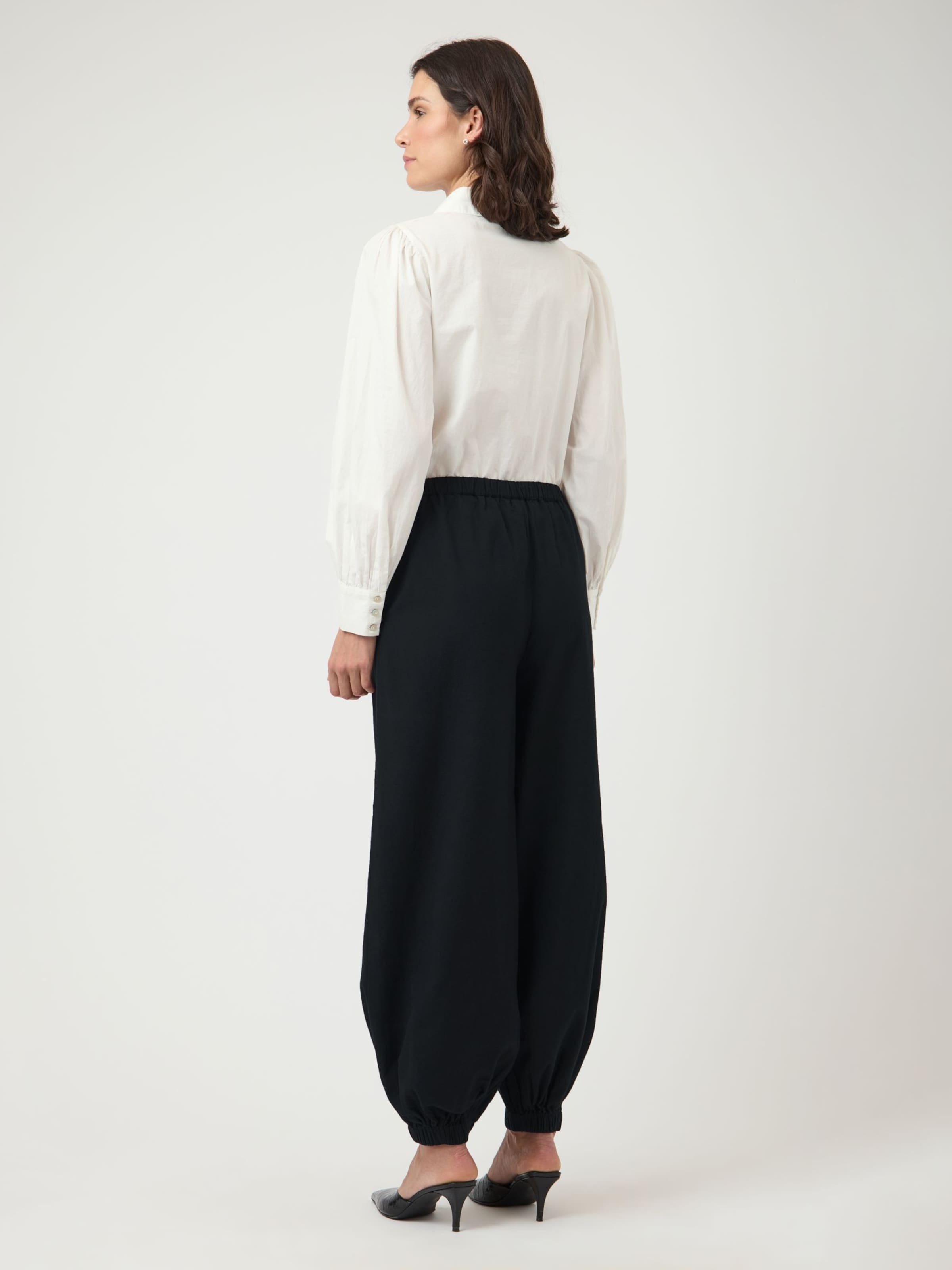 Regular Pantalon YAS en noir