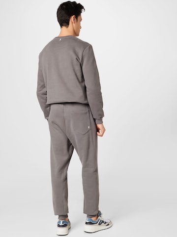 Effilé Pantalon Ocay en gris