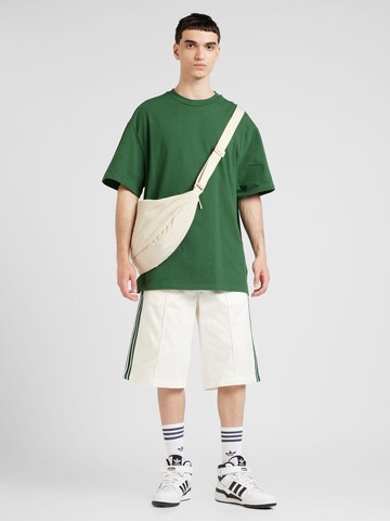 WEEKDAY Μπλουζάκι 'Great' σε πράσινο