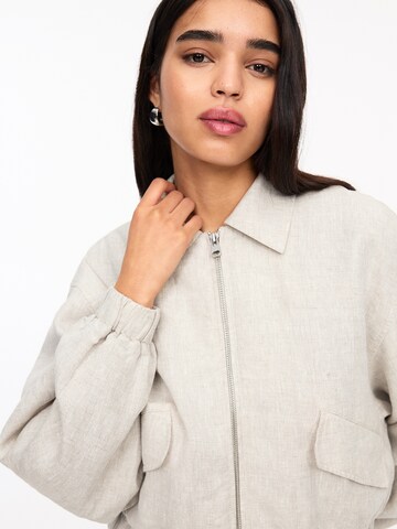 Veste mi-saison Pull&Bear en beige