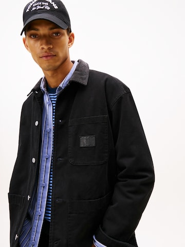 Tommy Jeans Átmeneti dzseki - fekete