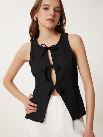 Happiness İstanbul Topp i svart: framsida