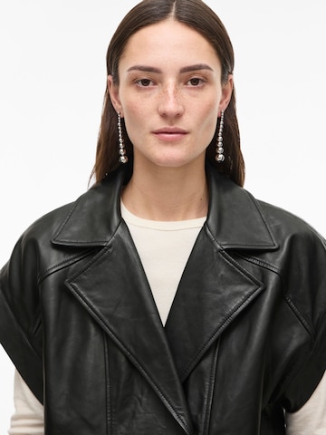 ROUGE EDIT Vest in Black