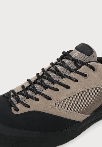 Chaussure basse 'JASPER III' KEEN en beige