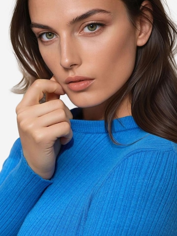 Hiccup Sweater in Blue