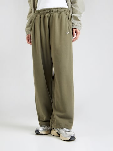 Nike Sportswear regular Παντελόνι σε πράσινο: μπροστά