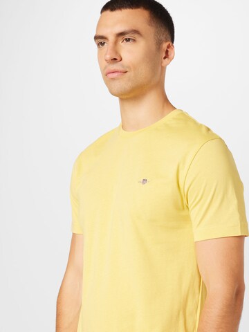 GANT - Camiseta en amarillo