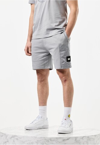 Weekend Offender Regular Hose 'Chiyoda' in Grau: Vorderseite