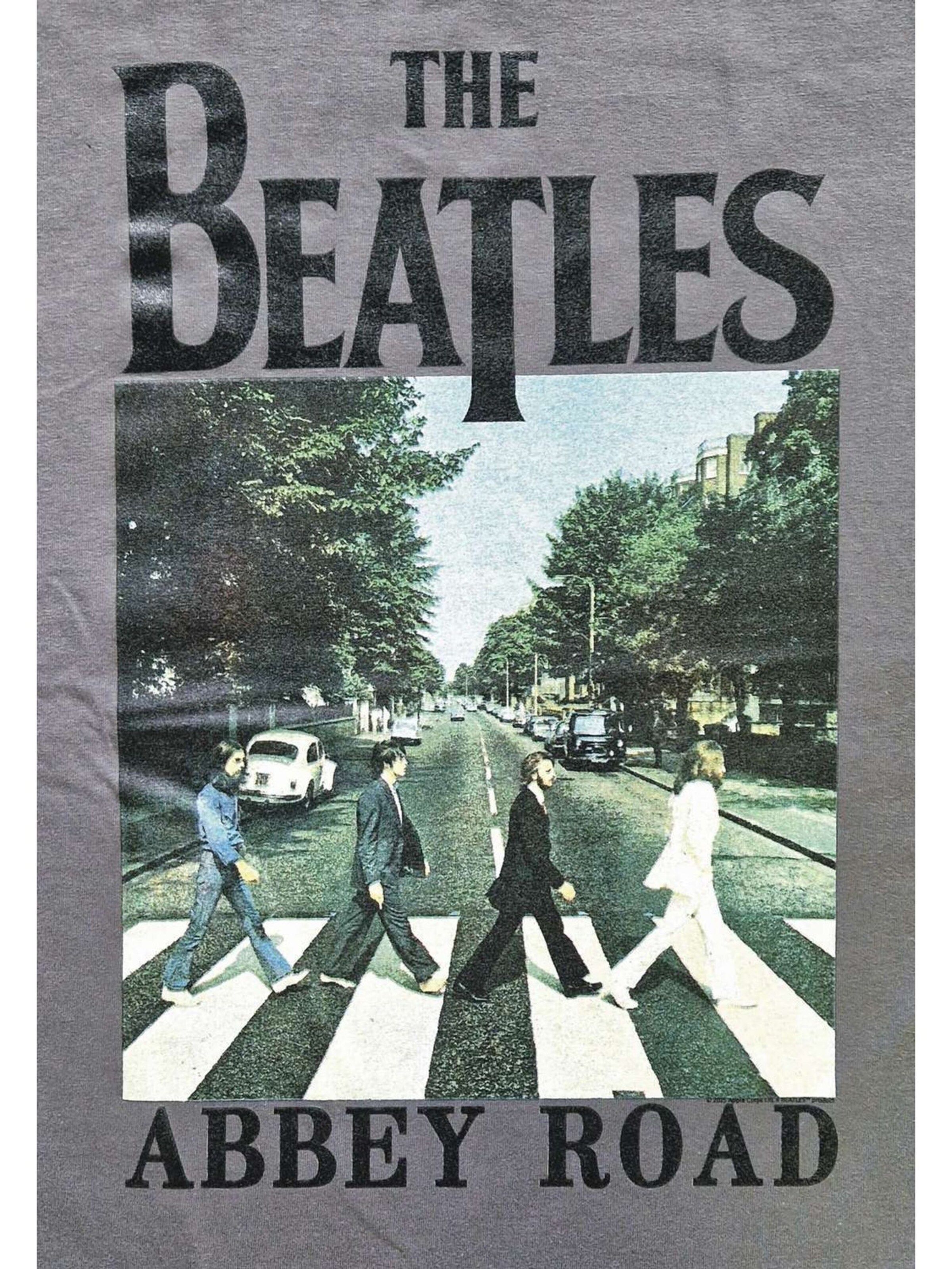 Maglietta 'Beatles Abbey Road T-Shirt' di The Beatles in grigio