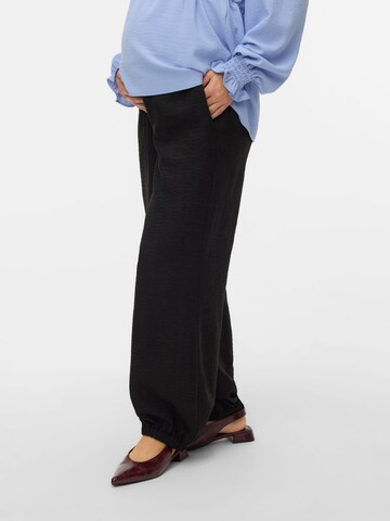MAMALICIOUS Tapered Trousers in Black: front
