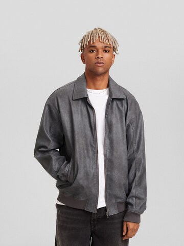 Veste mi-saison Bershka en gris : devant