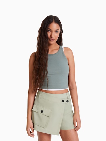 Bershka Regular Trousers in Grey: front