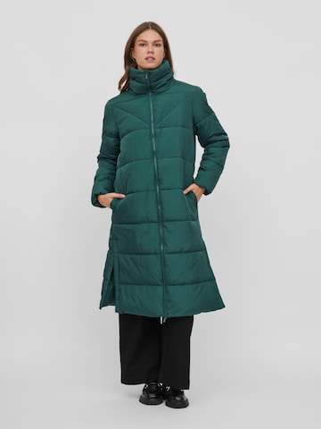 VILA Płaszcz zimowy w kolorze zielony: przód