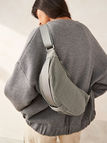 Next Gürteltasche in Grau