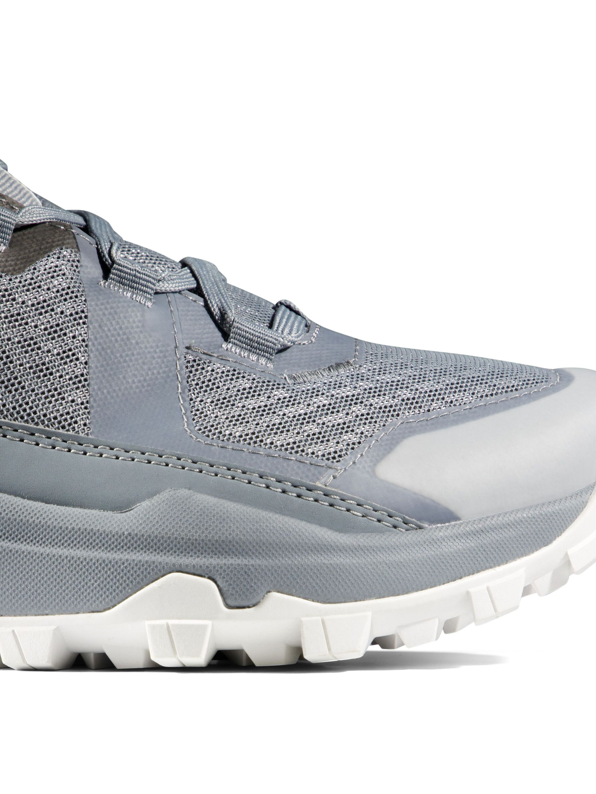MAMMUT Halbschuh ‘Girun II Low GTX’ in Grau