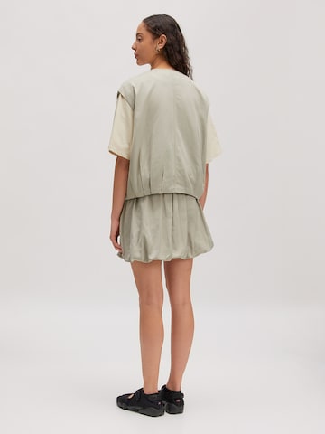 EDITED Weste 'Veronica' in Beige