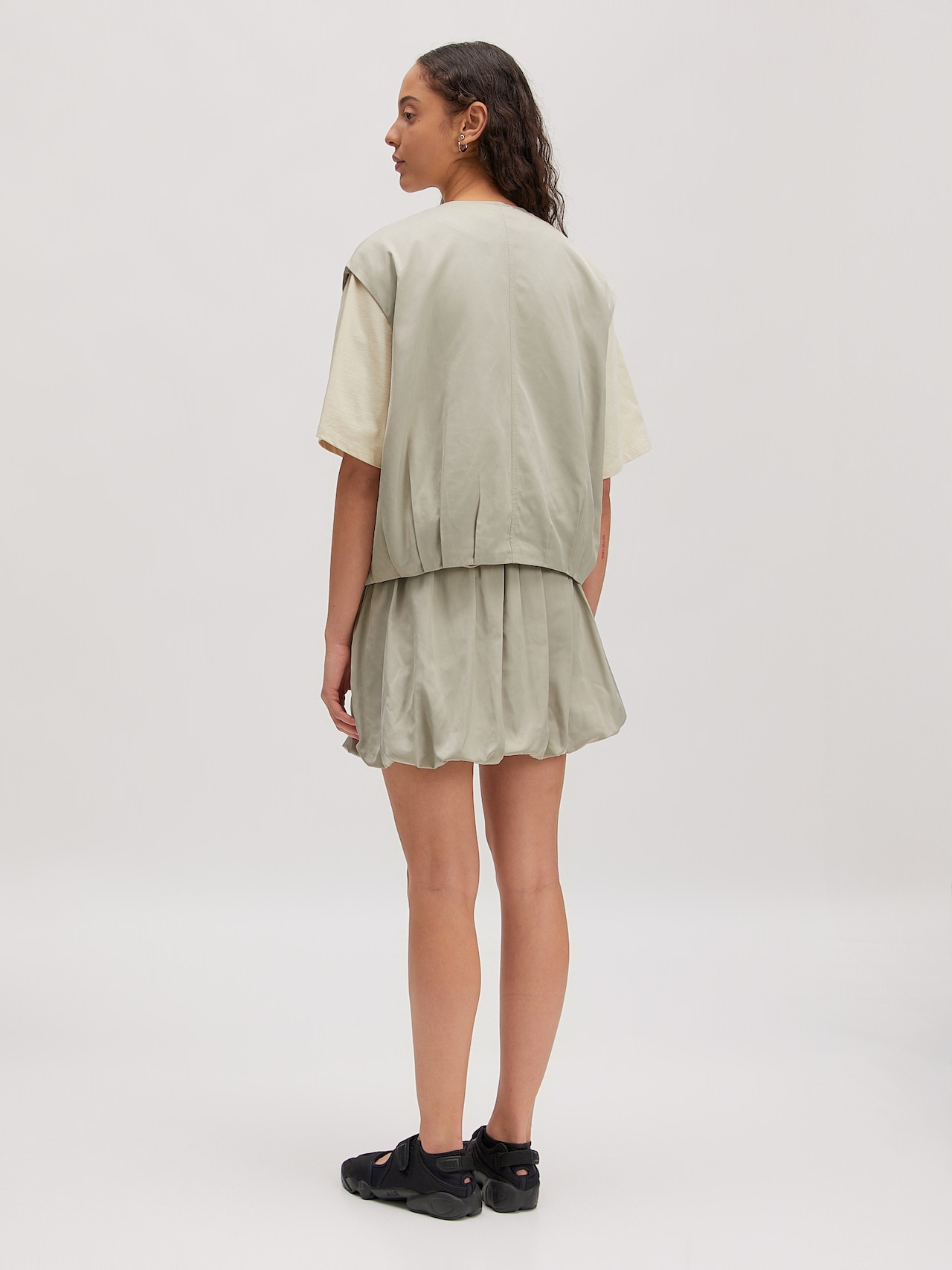 EDITED Producten Bodywarmer 'Veronica' Beige